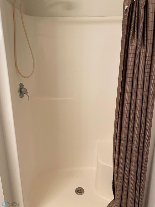 Master Bath1.jpg | Image 12
