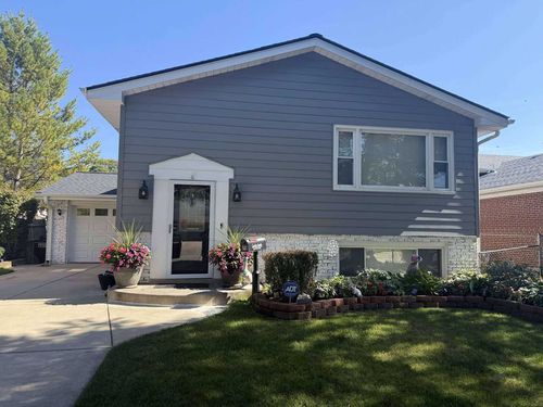 639 N Kaspar Ave, Arlington Heights, IL, 60004-5321 | Card Image