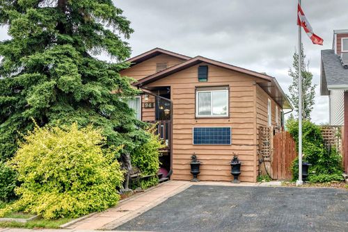 94 Elk Hill Se, Airdrie, AB, T4B1Y6 | Card Image
