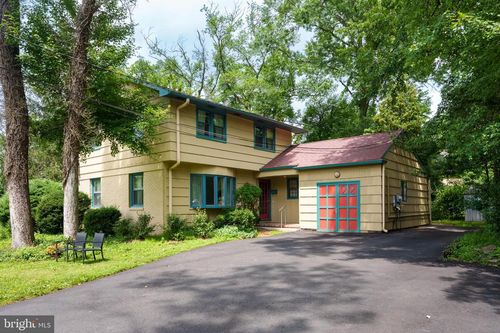 22 Valley Rd, Princeton, NJ, 08540-3452 | Card Image