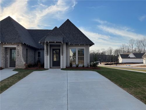 73 Forestdale Ct, OPELIKA, AL, 36801 | Card Image