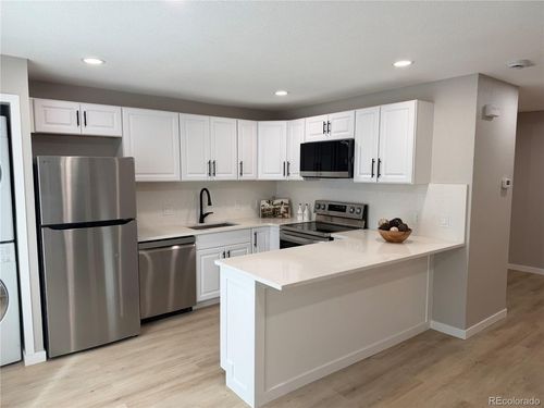 1-103-5250 S Huron Way, Littleton, CO, 80120 | Card Image