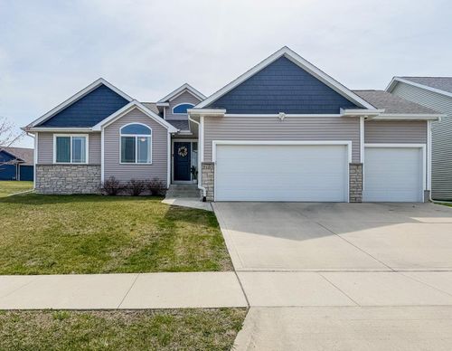 2103 Williams Dr, Fort Dodge, IA, 50501-7020 | Card Image