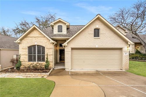 27 Troon Dr, Lakeway, TX, 78738-1117 | Card Image