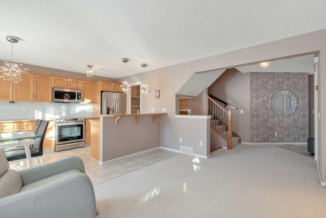251 Copperfield Green Se, Home with 3 bedrooms, 2 bathrooms and 4 parking in Calgary AB | Image 7