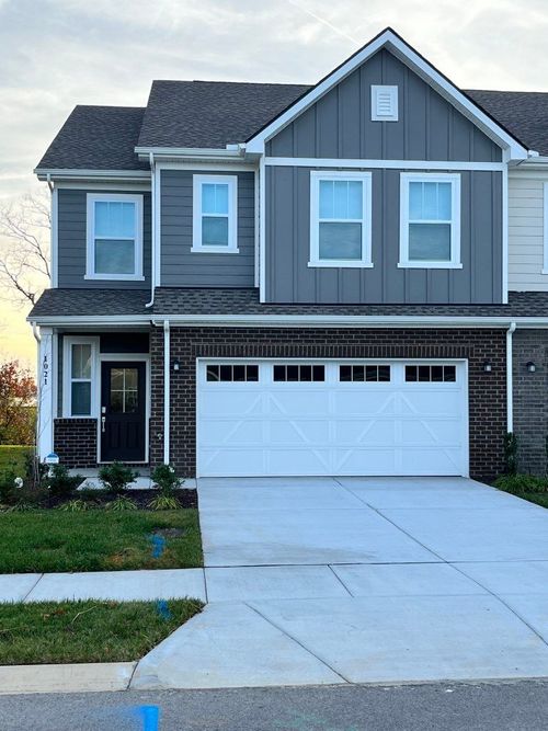 1021 Harmony Hills Dr, Franklin, TN, 37064-4345 | Card Image