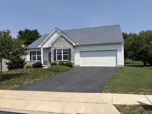 232 Charlan Blvd, MOUNT JOY, PA, 17552-9054 | Card Image