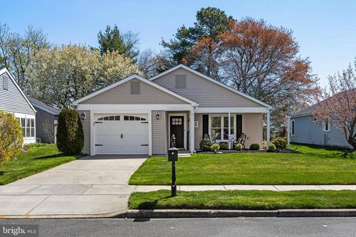 47 Westminster Dr S, Southampton, NJ, 08088-1025 | Card Image