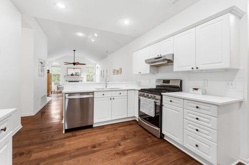 4185 Windsor Bridge Pl, New Albany, OH, 43054-7006 | Card Image