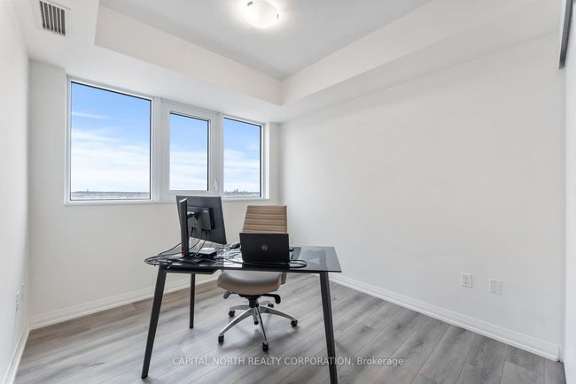 1011 - 9000 Jane St, Condo with 2 bedrooms, 2 bathrooms and 1 parking in Concord ON | Image 23
