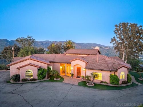 2756 Mountain View Dr, Escondido, CA, 92027-4935 | Card Image