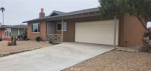 651 Pershing Dr, Oceano, CA, 93445-9664 | Card Image