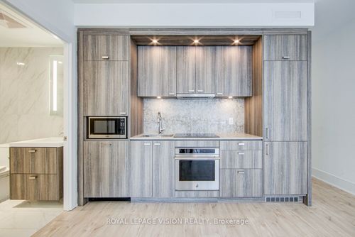 1115-470 Front St W, Toronto, ON, M5V0V6 | Card Image