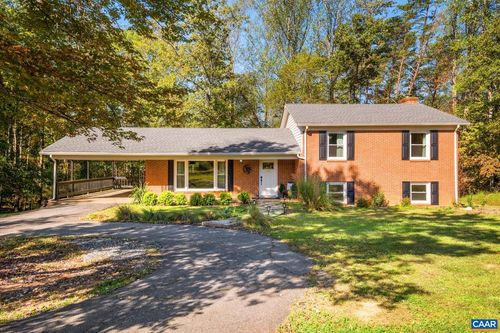 5003 Watts Psge, CHARLOTTESVILLE, VA, 22911-5930 | Card Image