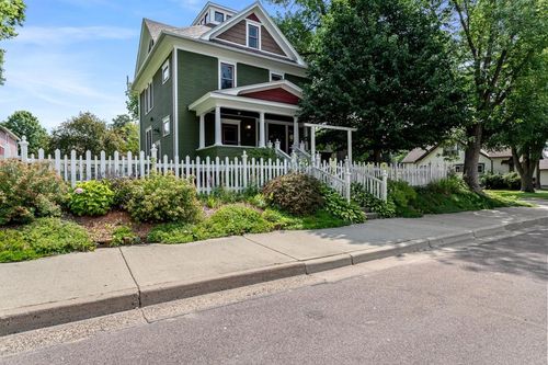 127 4th Ave S, Brownton, MN, 55312-6432 | Card Image