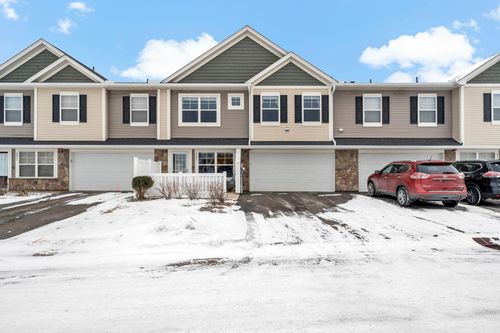 9925 5th Street Ln N, Lake Elmo, MN, 55042-2002 | Card Image