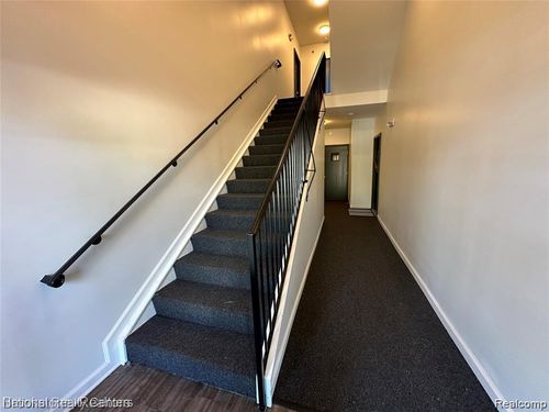 14301 Pinehurst Ln, Grand Blanc, MI, 48439-2640 | Card Image