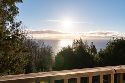 7949 Redrooffs Rd, House other with 3 bedrooms, 2 bathrooms and 4 parking in Halfmoon Bay BC | Image 1