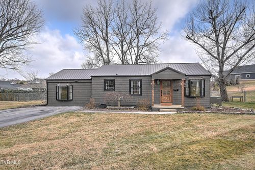2302 Princeton Ln, Johnson City, TN, 37601-2023 | Card Image