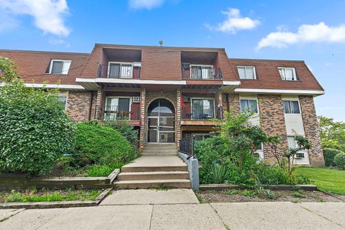 apt-203-520 Hill Dr, Hoffman Estates, IL, 60169-1558 | Card Image