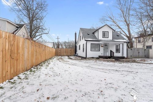 25255 Charles St, Taylor, MI, 48180-1518 | Card Image