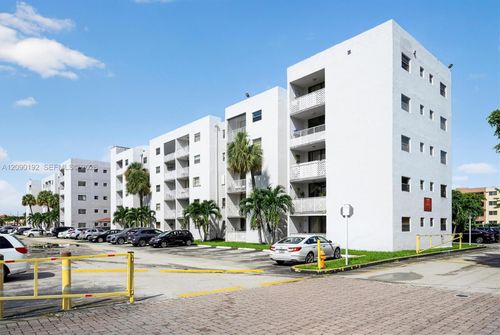 503-8075 Nw 7th St, Miami, FL, 33126-4082 | Card Image
