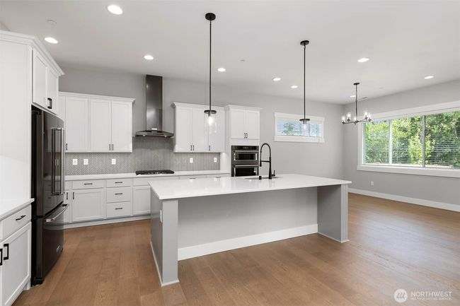 9501 38 Th St E, House other with 5 bedrooms, 4 bathrooms and 2 parking in Edgewood WA | Image 4