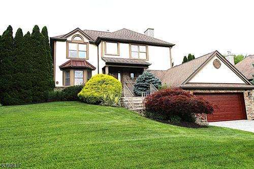 11 Cypress Ln, Hamburg, NJ, 07419-1249 | Card Image