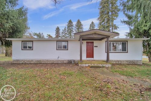 3547 Huron St, Lakeport, MI, 48059-1962 | Card Image
