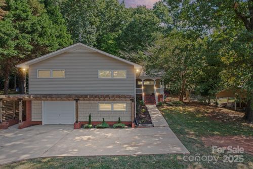 39 Elm St, Badin, NC, 28009 | Card Image