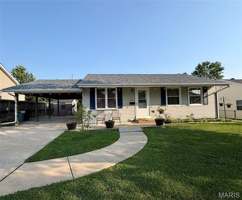 2550 Bonniebrook Dr, Maryland Heights, MO, 63043-1112 | Card Image