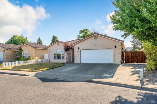 3194 Van Housen Drive, Ukiah, CA, 95482 | Card Image