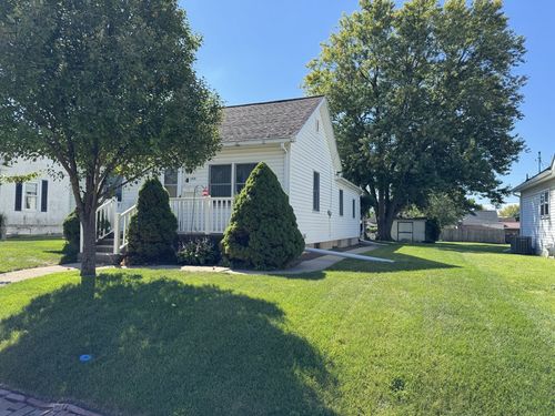 1026 10th St, La Salle, IL, 61301-1940 | Card Image