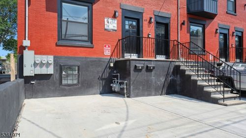 1-63 N 7th St, Newark, NJ, 07107-2954 | Card Image