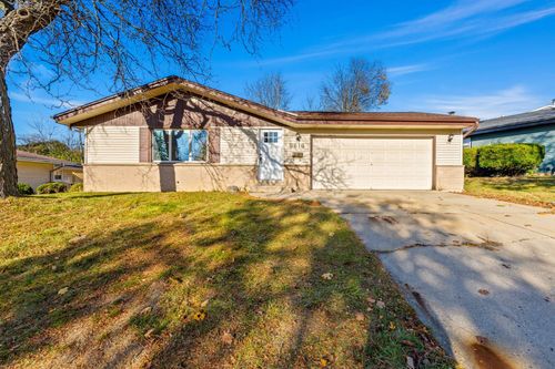 9610 W Rio St, Milwaukee, WI, 53225-1659 | Card Image