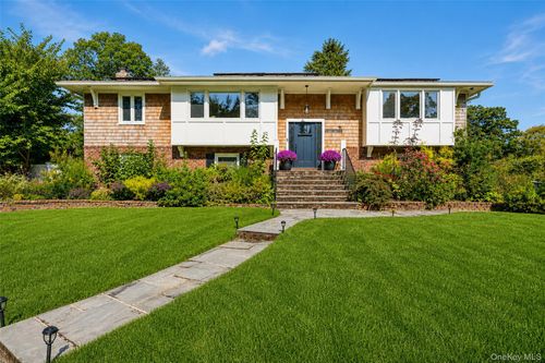 7 Dalton Ln, E Northport, NY, 11731-3908 | Card Image