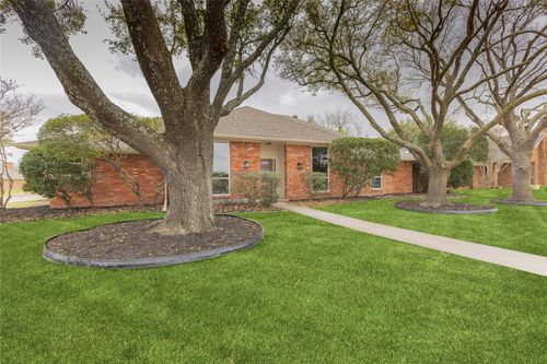 3944 Merriman Dr, Plano, TX, 75074-7818 | Card Image