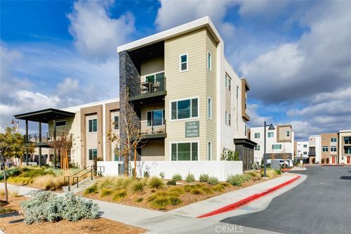 73 Culture, Irvine, CA, 92618-1485 | Card Image