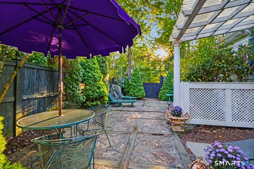 360 Pansy Rd, Fairfield, CT, 06824-3160 | Card Image