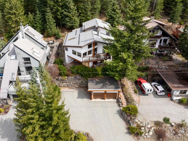 7414 Ambassador (49% Ownership) Crescent, House other with 5 bedrooms, 4 bathrooms and 5 parking in Whistler BC | Image 29