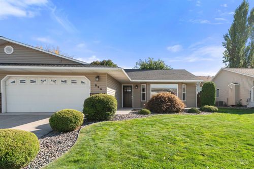 824 Cypress St, Lewiston, ID, 83501-4774 | Card Image