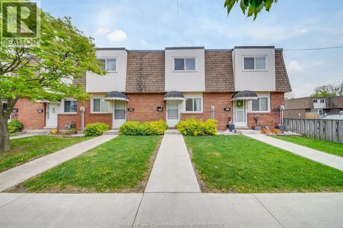 5486 Lassaline Ave, Windsor, ON, N8T1A8 | Card Image