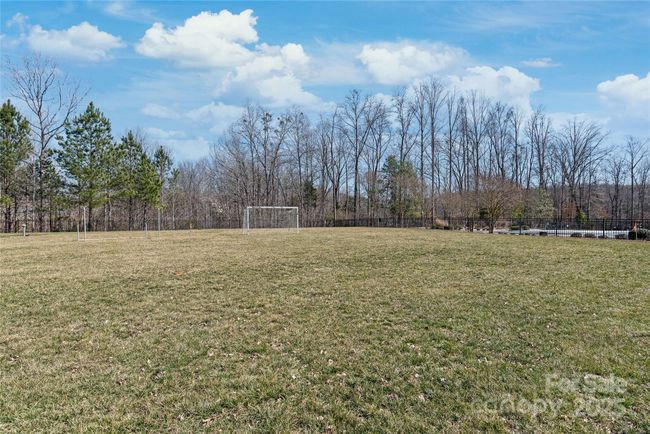 8513 Loxton Cir, Townhouse with 3 bedrooms, 3 bathrooms and null parking in Charlotte NC | Image 33
