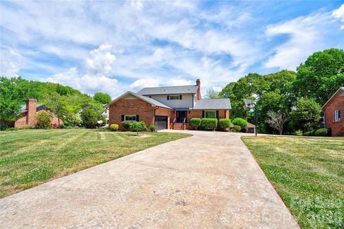 176 Knollwood Dr, Forest City, NC, 28043-9652 | Card Image