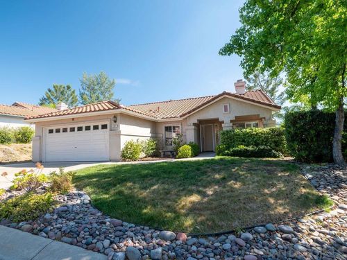 2641 Lobelia, Alpine, CA, 91901 | Card Image
