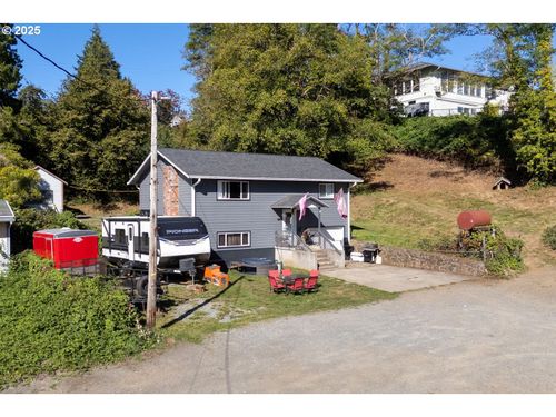 36090 8th St, Nehalem, OR, 97131-9831 | Card Image