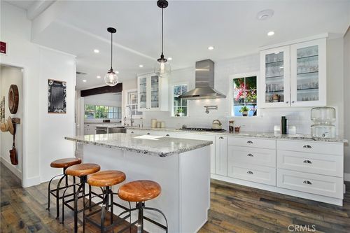 19029 Sprague St, Tarzana, CA, 91356 | Card Image