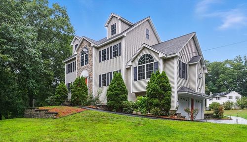 20 Pollard St, North Billerica, MA, 01862-1542 | Card Image