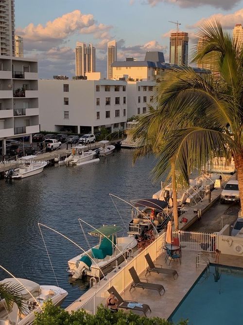 apt-207-3601 Ne 170th St, North Miami Beach, FL, 33160-3150 | Card Image