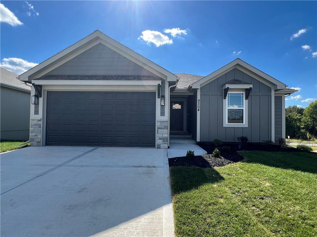 Coventry , Kansas City, MO 64154
